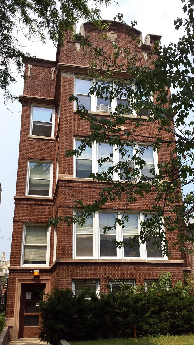 4 unit building - 1218 W Columbia Ave