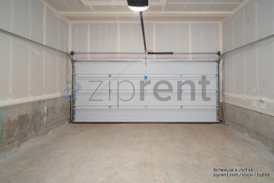 Building Photo - 17502 NW 10th Ct