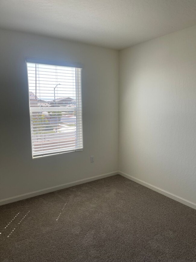 Building Photo - 4-Bedroom, 2.5-Bath Corner Home