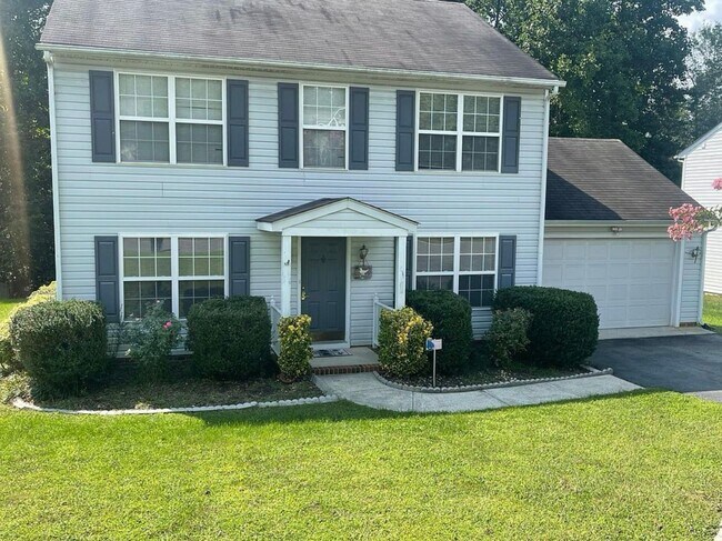 Primary Photo - Beautiful two story home in the Ashbrook C...