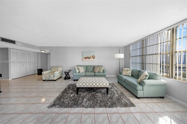 Building Photo - 230 174th St