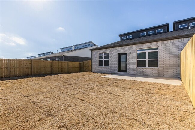 Building Photo - 717 Sun Meadow Dr