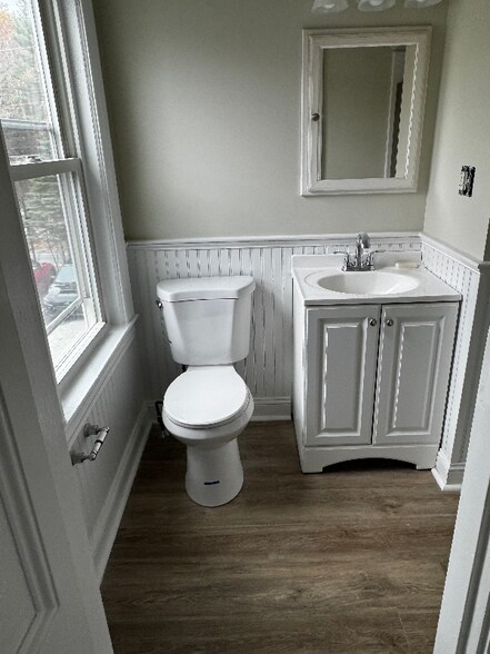 Building Photo - 67 Rockingham Rd