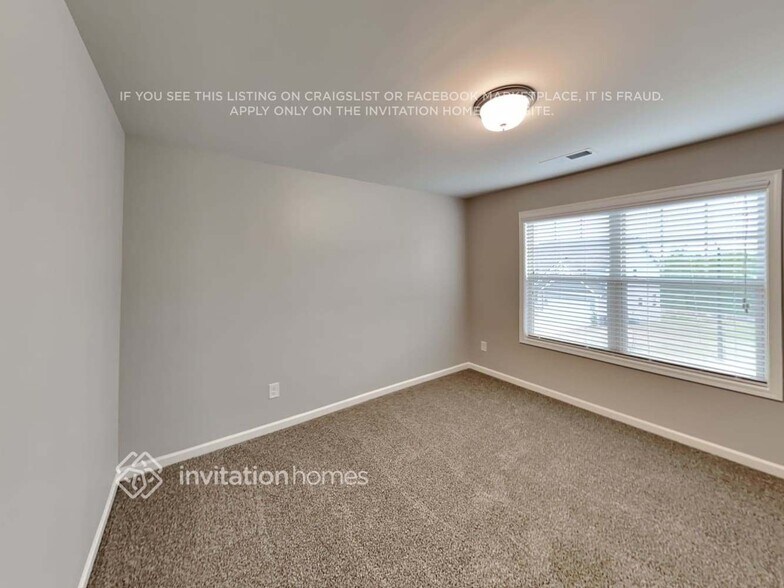Building Photo - 464 Wood Point Way