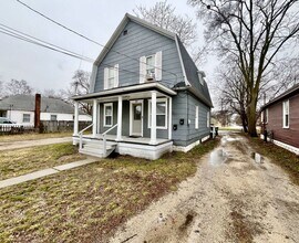 Building Photo - 855 Turner Ave