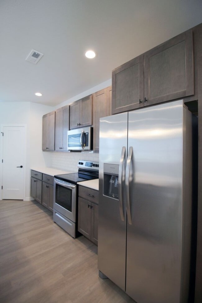 Building Photo - 2324 Lovie Ln