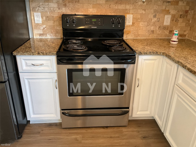 Building Photo - 3 br, 2 bath House - 177 Percheron Dr
