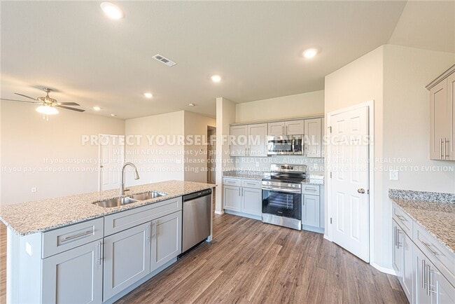 Building Photo - 2932 W Obsidian St