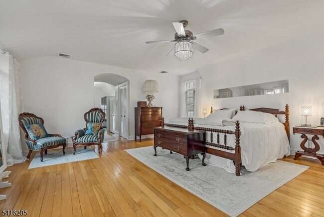 Building Photo - 123 N Wyoming Ave