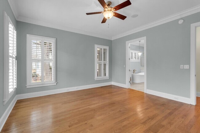 Building Photo - 612 Daggett St