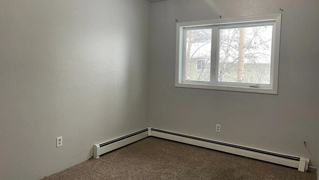 Building Photo - 2113 Gillam Wy