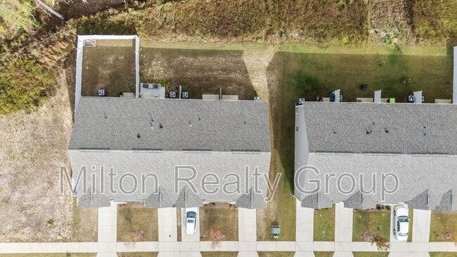 Building Photo - 122 March Crk Dr