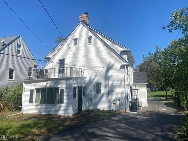 Building Photo - 14200 Becket Rd
