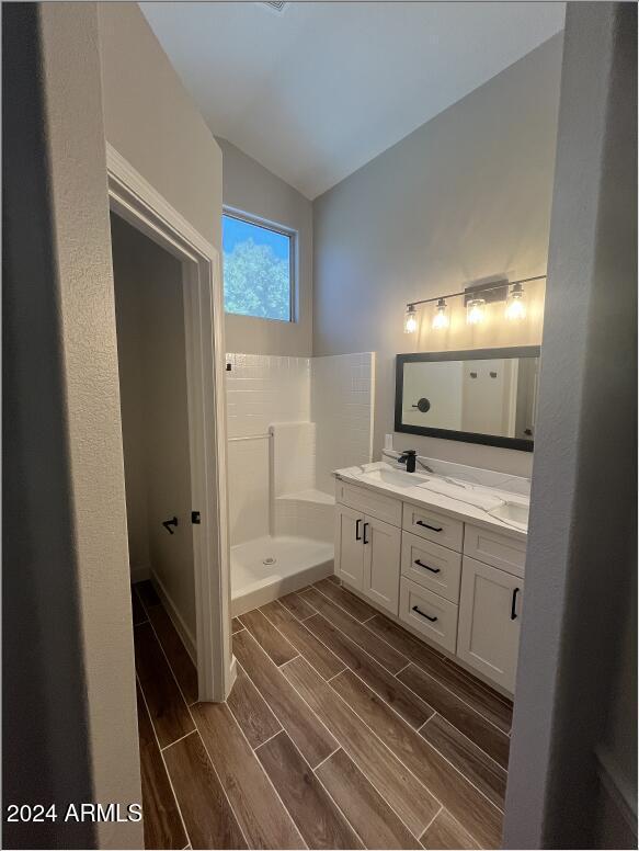 Building Photo - 3950 E Pinon Ct