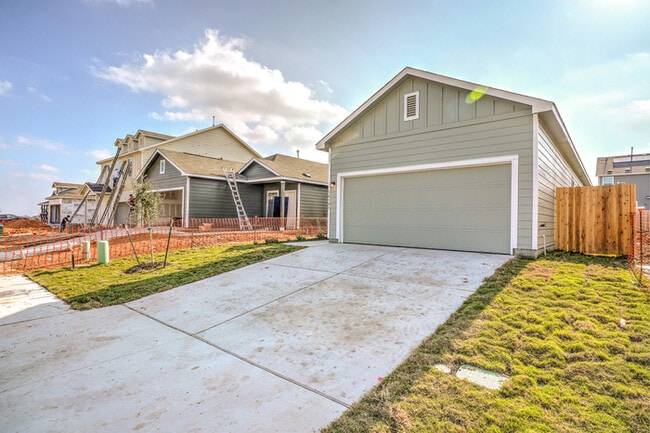 Building Photo - 14305 Sandrock Bnd