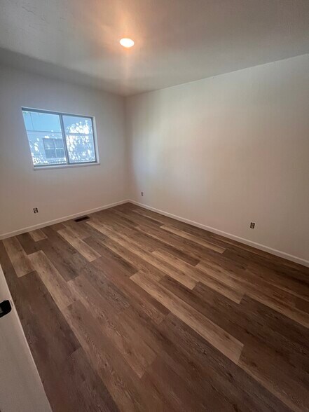 Building Photo - 3253 Castaneda Dr