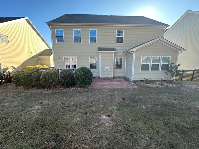 Building Photo - BEAUITFUL HOME IN ANDERSON CREEK CLUB!