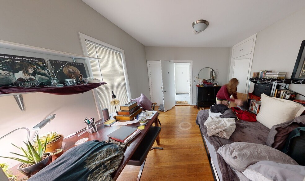 Building Photo - 5 Elmer St