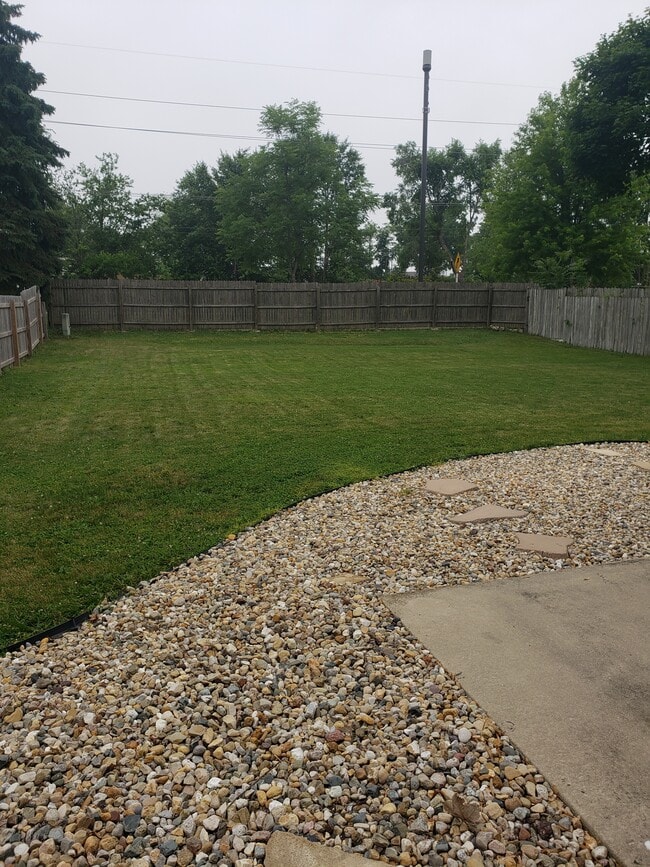 Building Photo - 1304 Dalton Dr