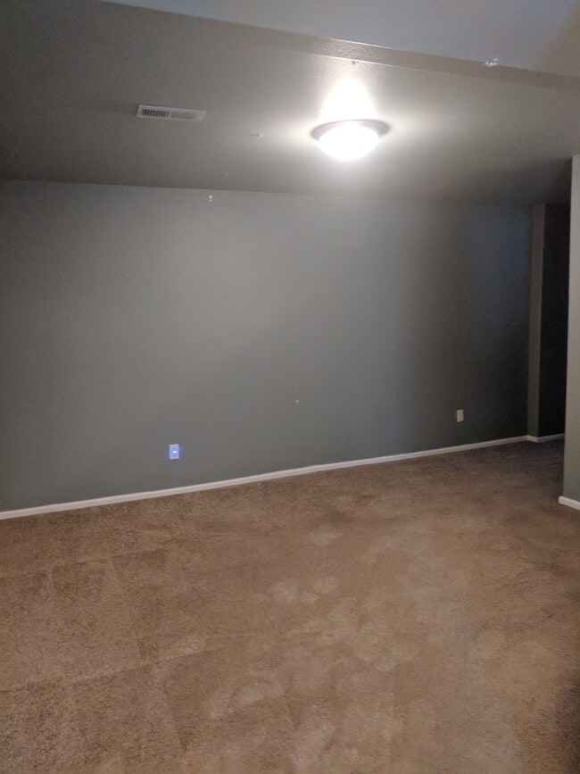 Building Photo - Beautiful 3 bed 3 Bath Ranch-Style Home in Wellington!