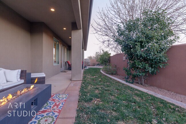 Building Photo - 3741 Kenzies Way