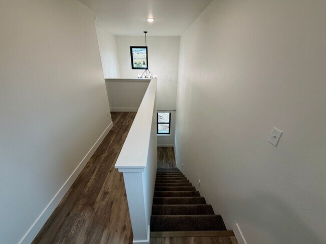 Building Photo - 3 B Raven Rdg Rd