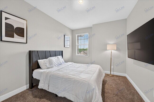 Building Photo - 3668 Walnut Rdg Dr