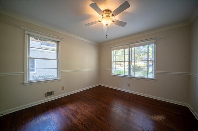 Building Photo - 1501 Diamond Head Dr