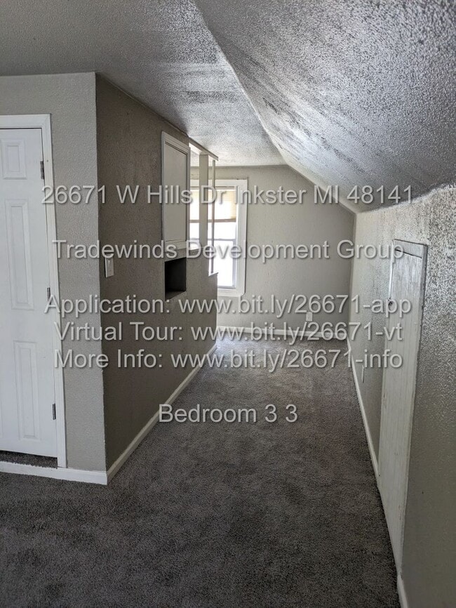 Building Photo - 26671 W. Hill 3bed/1bath with great back yard located in Inkster