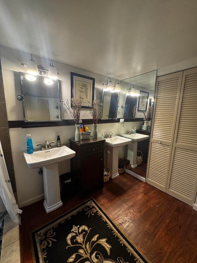 Building Photo - 1605 S US Hwy 1