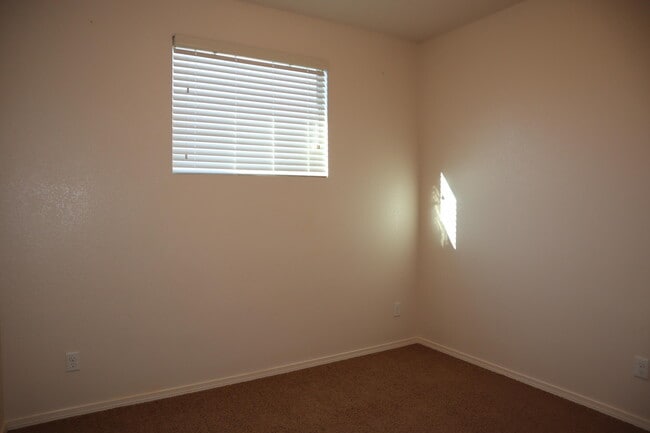 Building Photo - 5036 Copper Ranch Ave