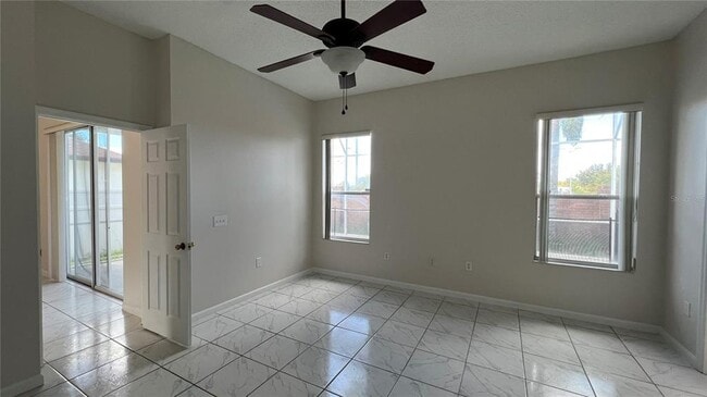 Building Photo - 112 Cello St