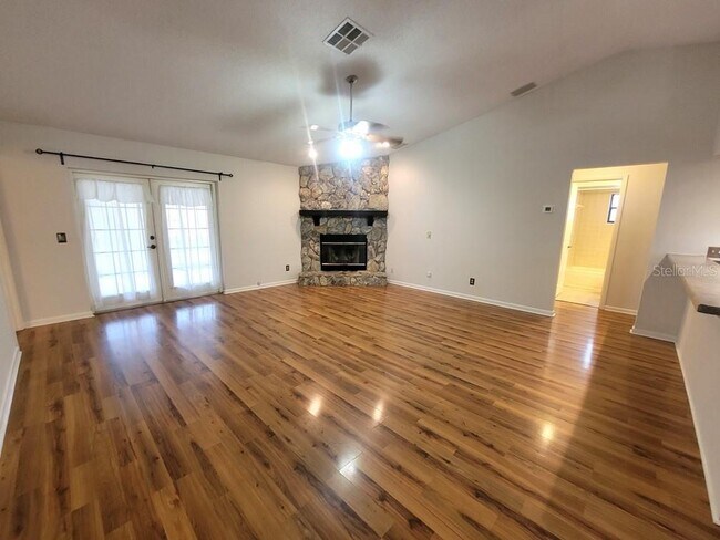Building Photo - 4201 Parkway Blvd