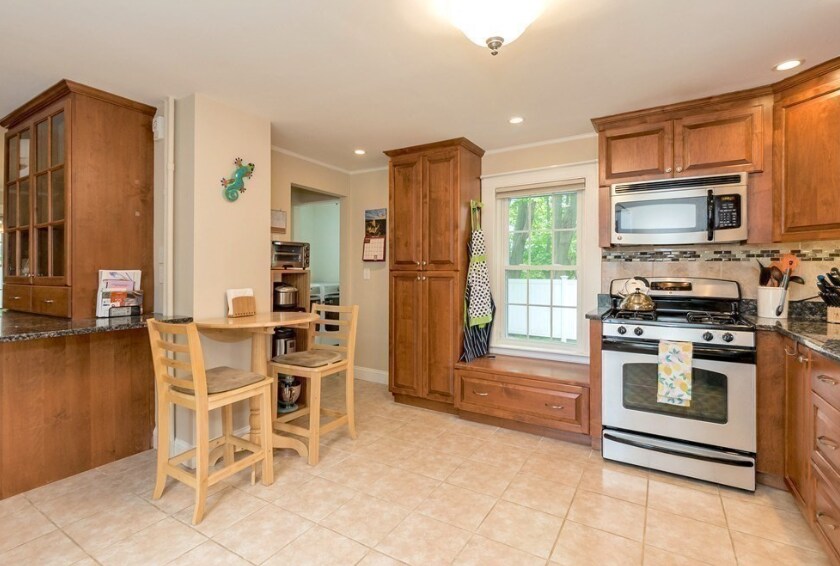 Building Photo - 42 River Rdg