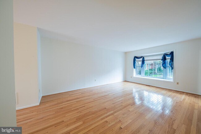 Building Photo - 3133 Windwood Farms Dr