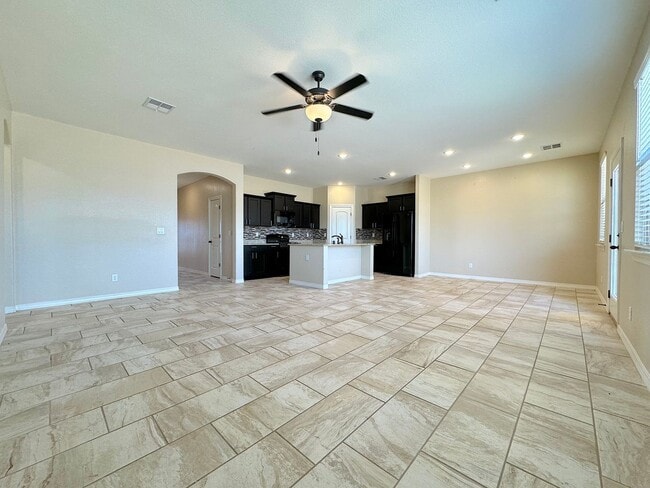 Building Photo - Northeast El Paso 4 Bed Refrig A/C!