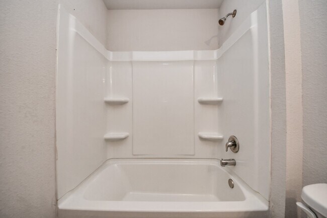 Building Photo - 164 Goldenrod