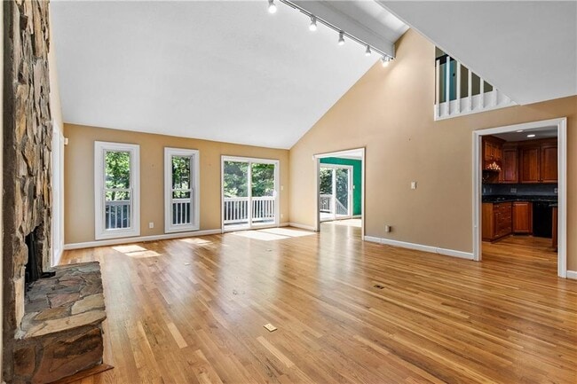 Building Photo - 755 Nile Dr