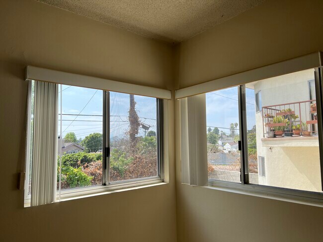 Bedroom 1 - 7221 S La Cienega Blvd