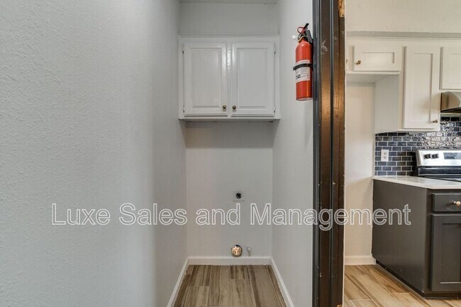 Building Photo - 612 NW 139th St