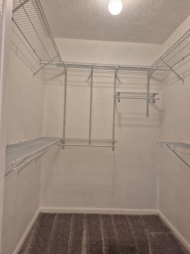 Building Photo - It's a lifestyle!