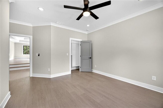 Building Photo - 83 Deer Cyn Dr