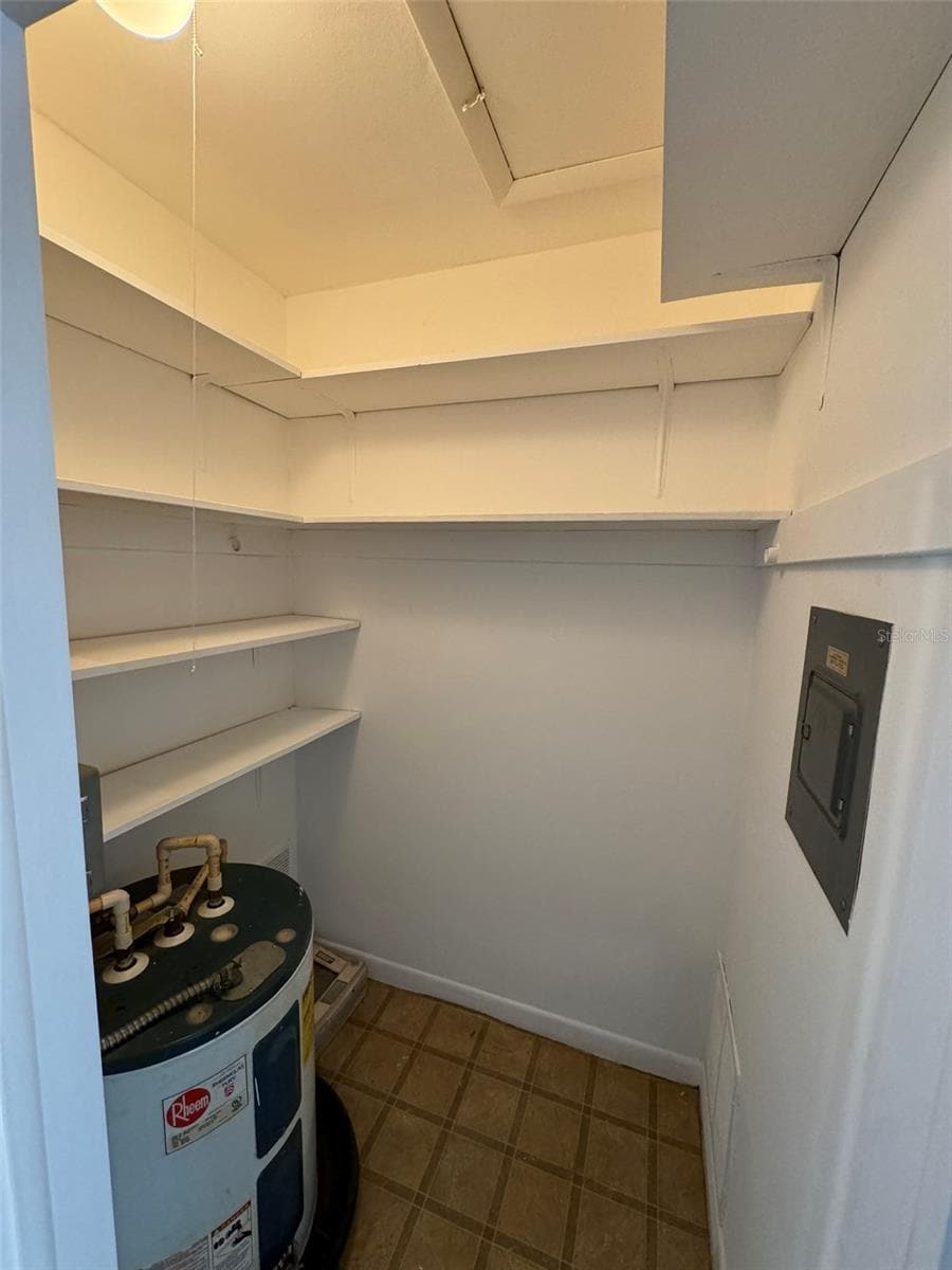 Building Photo - 1257 Drew St