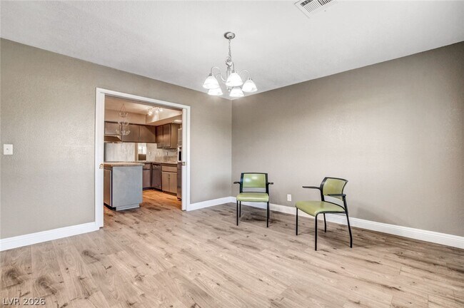 Building Photo - 4367 S Mojave Rd