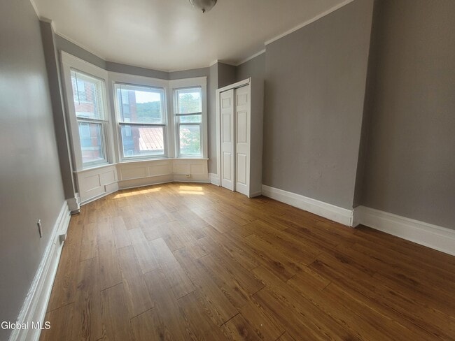 Building Photo - 151 4th St