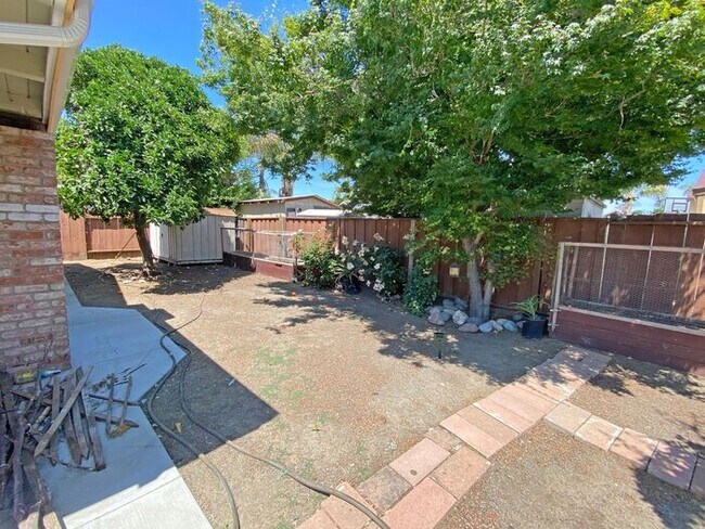 Building Photo - 1875 Macduee Ct - Beautiful, Updated Evergreen Single-Story on Cul-De-Sac!