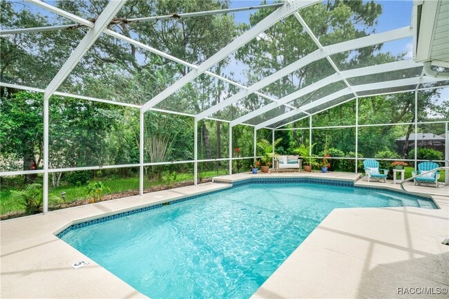 Building Photo - 5 Primula Ct W