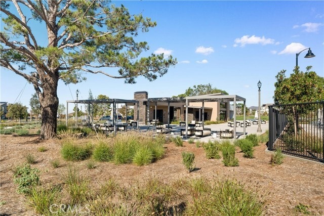 Building Photo - 297 Shoveler