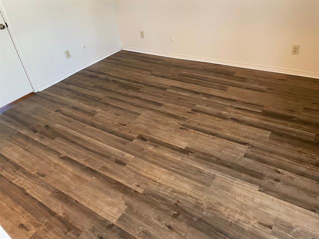 Building Photo - 15221 Berry Trail