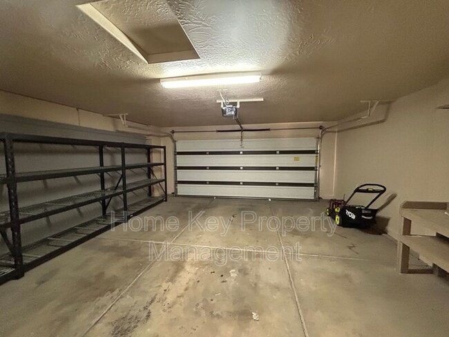 Building Photo - 157 E Foothill Dr